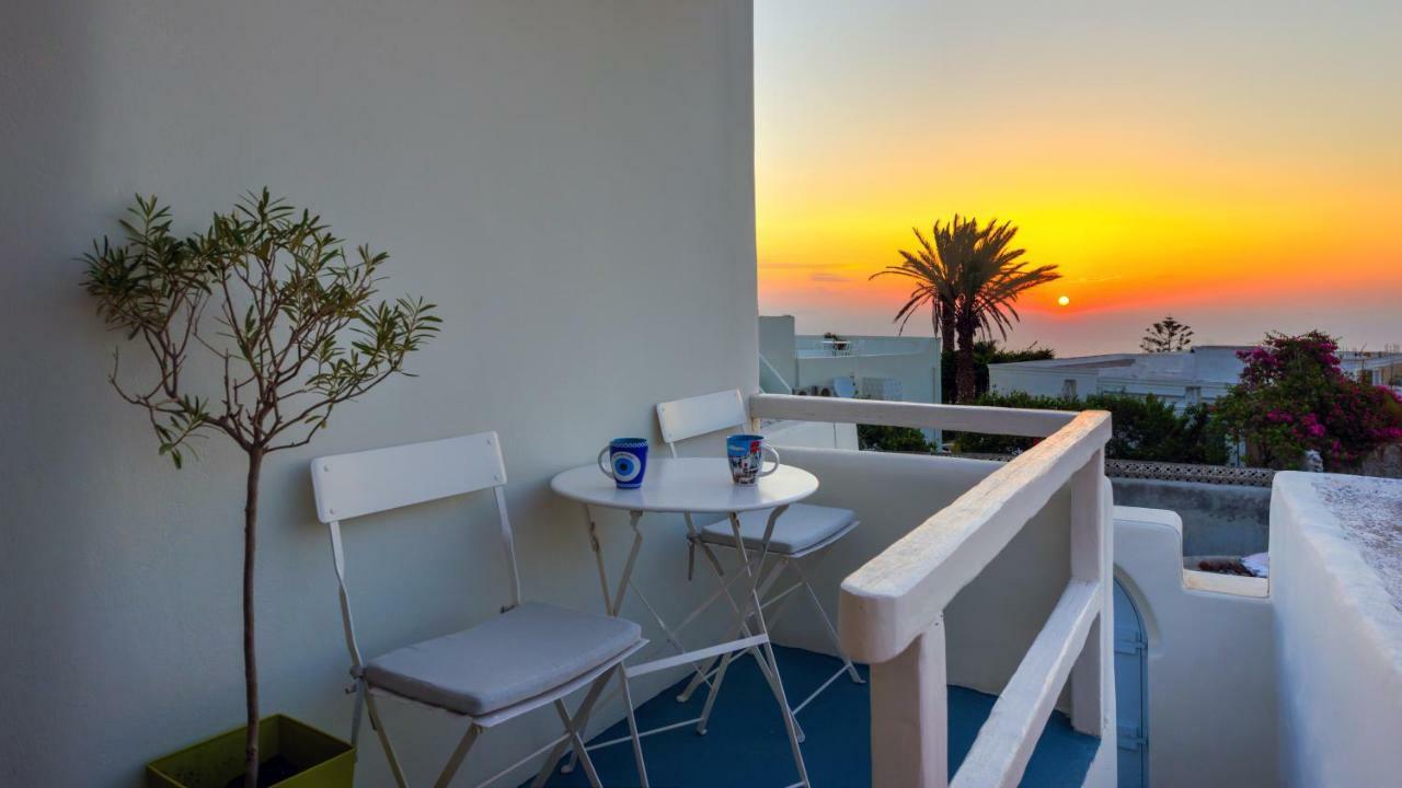 Villa Christina'S Cave House Fira  Exterior foto